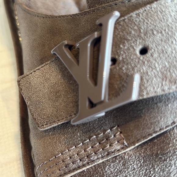 Louis Vuitton Men’s Tan Mules - Picture 2 of 9